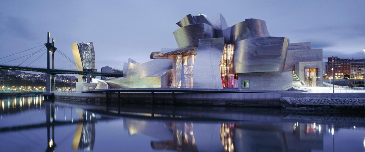 Lux Cityhall + Parking Bilbao Luaran gambar