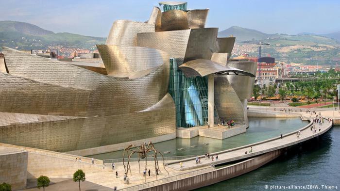 Lux Cityhall + Parking Bilbao Luaran gambar